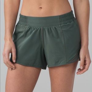 Lululemon Hotty Hot Short II TALL 4”